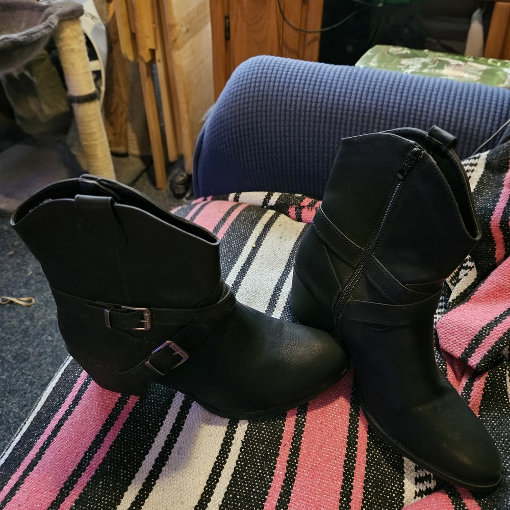 Global Win Dark Ankle Booties with Buckle